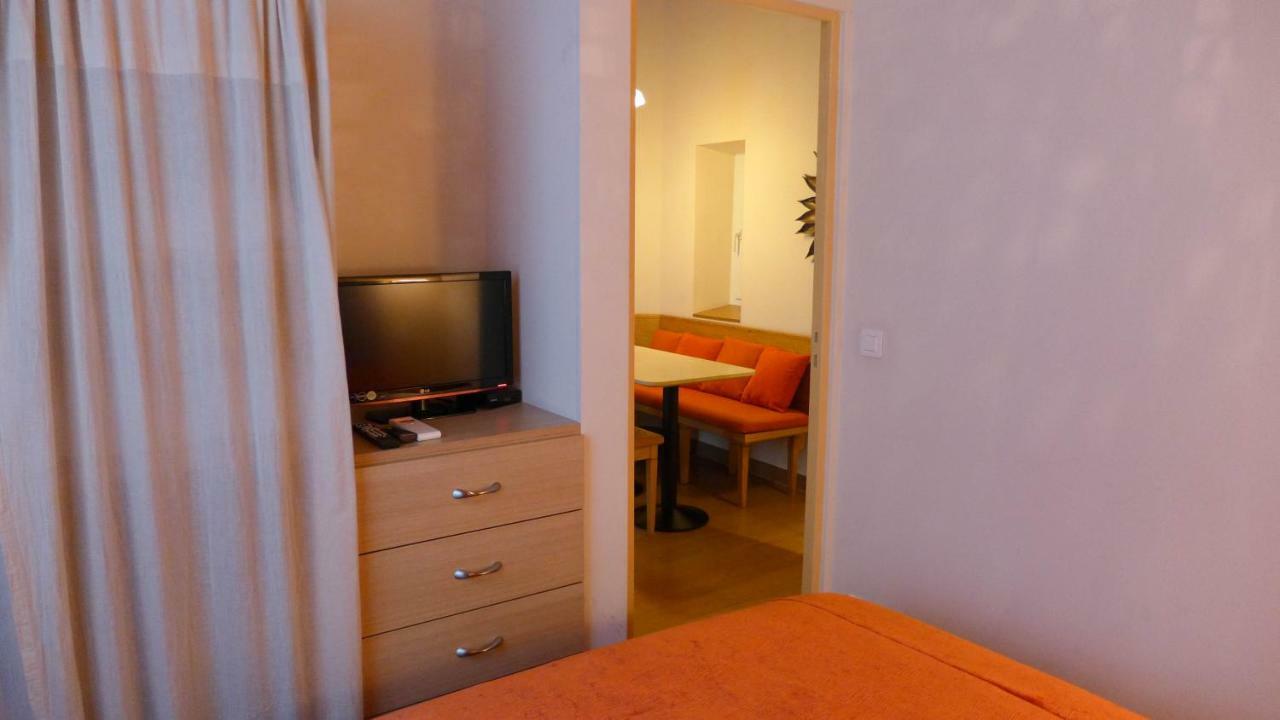 Residence Yolande Cannes Eksteriør bilde